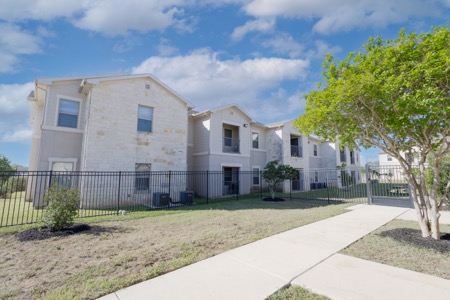 cayetano-la-vernia-04-10-26-04