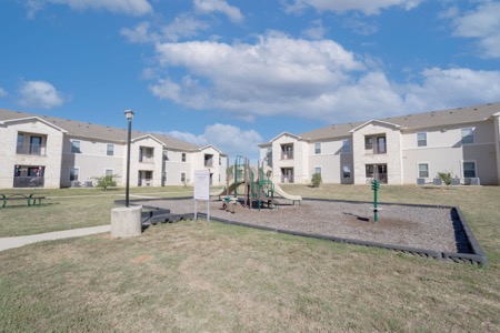 cayetano-la-vernia-04-10-26-07