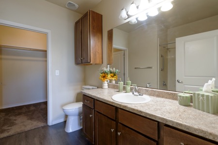 cayetano-la-vernia-04-10-26-18