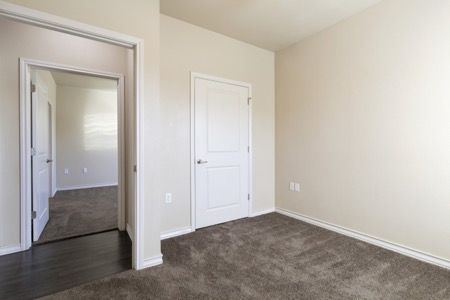 cayetano-la-vernia-04-10-26-23