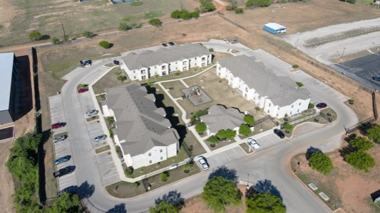 cayetano-la-vernia-04-10-26-37